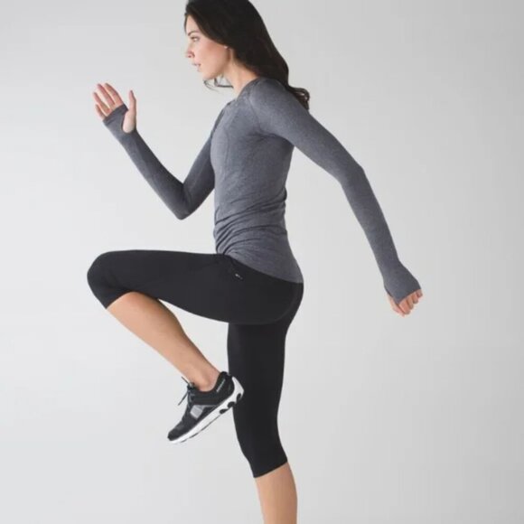 Lululemon Swiftly Tech Long Sleeve Crew- Heathered Black- Size 6 - Picture 2 of 11